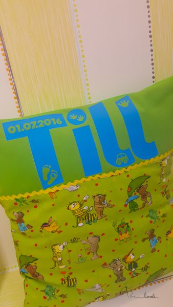 Babykissen mit Geburtsdaten
